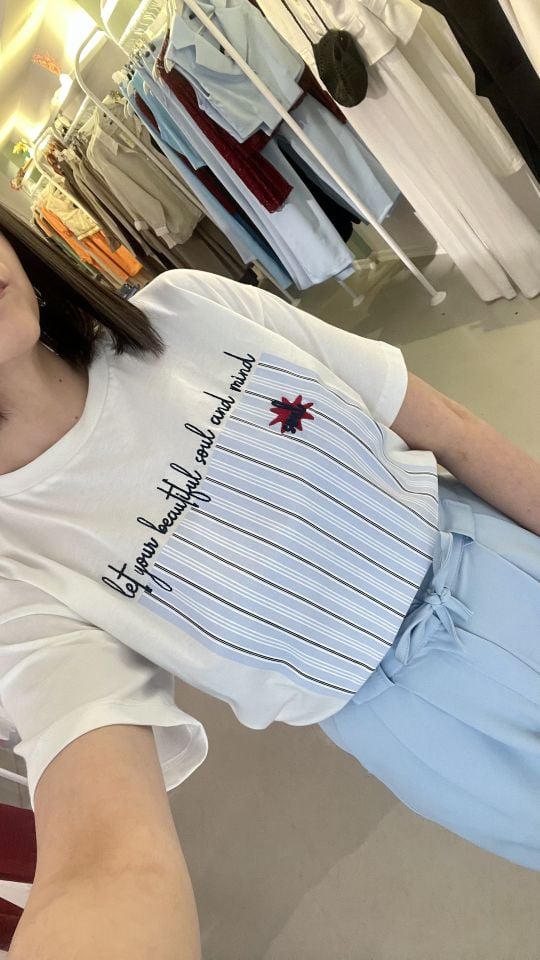 Nakışlı Mavi Beyaz Tshirt