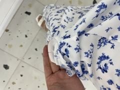 Beyaz Yırtmaçlı Elbise
