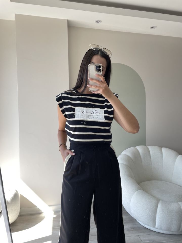Nakışlı Vatkalı Çizgili Tshirt