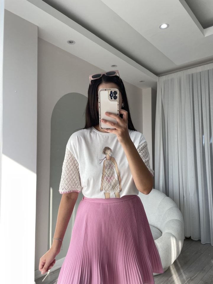 Tasarım Dantelli Tshirt