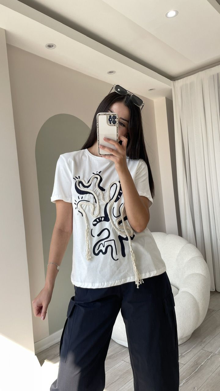 Desenli ve Saçak Detaylı Tshirt Lacivert Beyaz