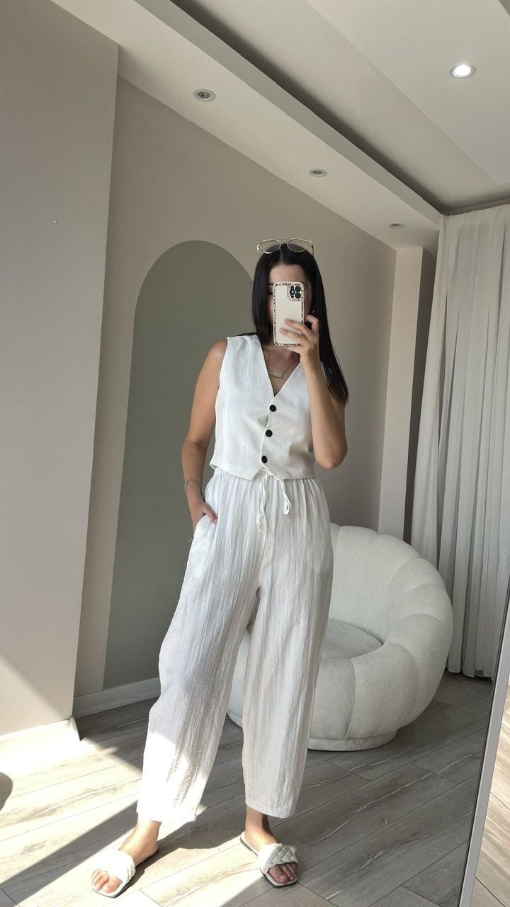 Yelekli Takım Beyaz