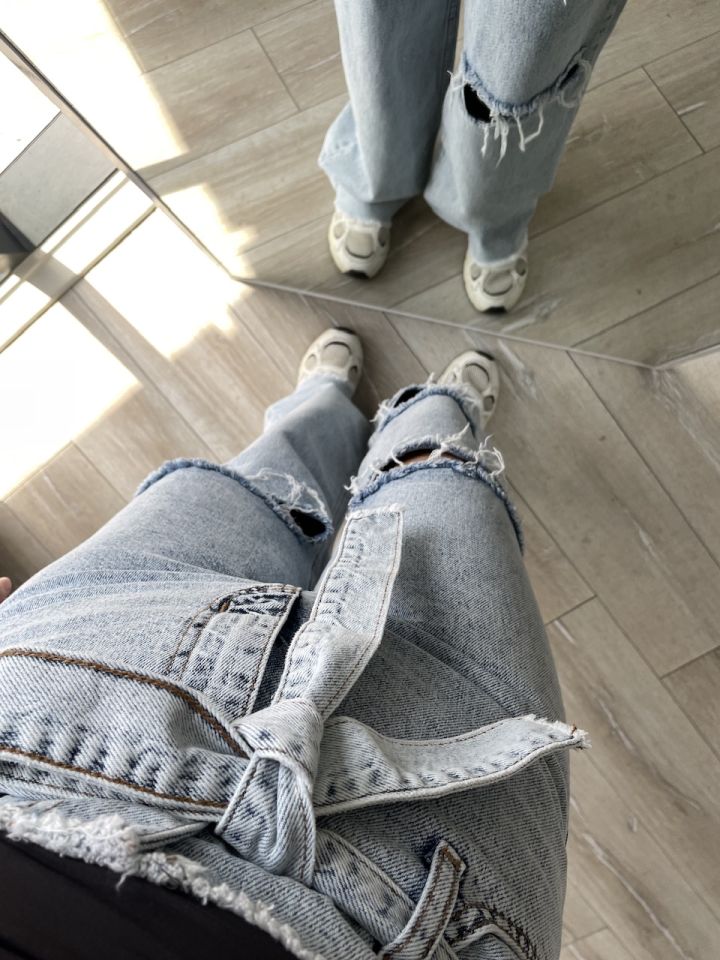 Bel Detay Kuşaklı Jean