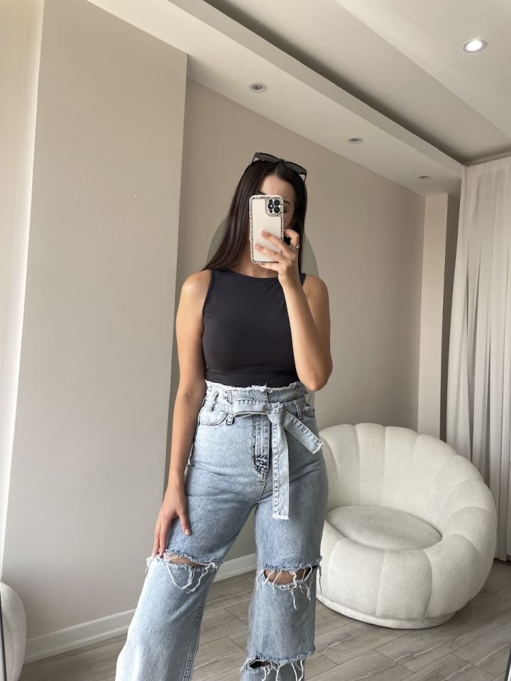 Bel Detay Kuşaklı Jean