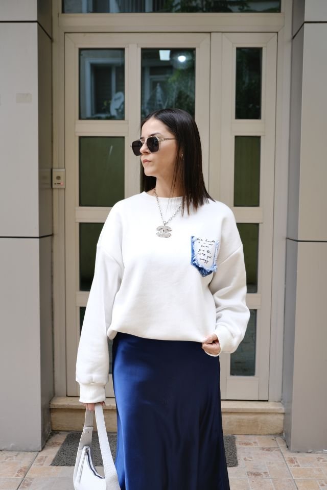 Kot Cep Nakışlı Sweatshirt Ekru