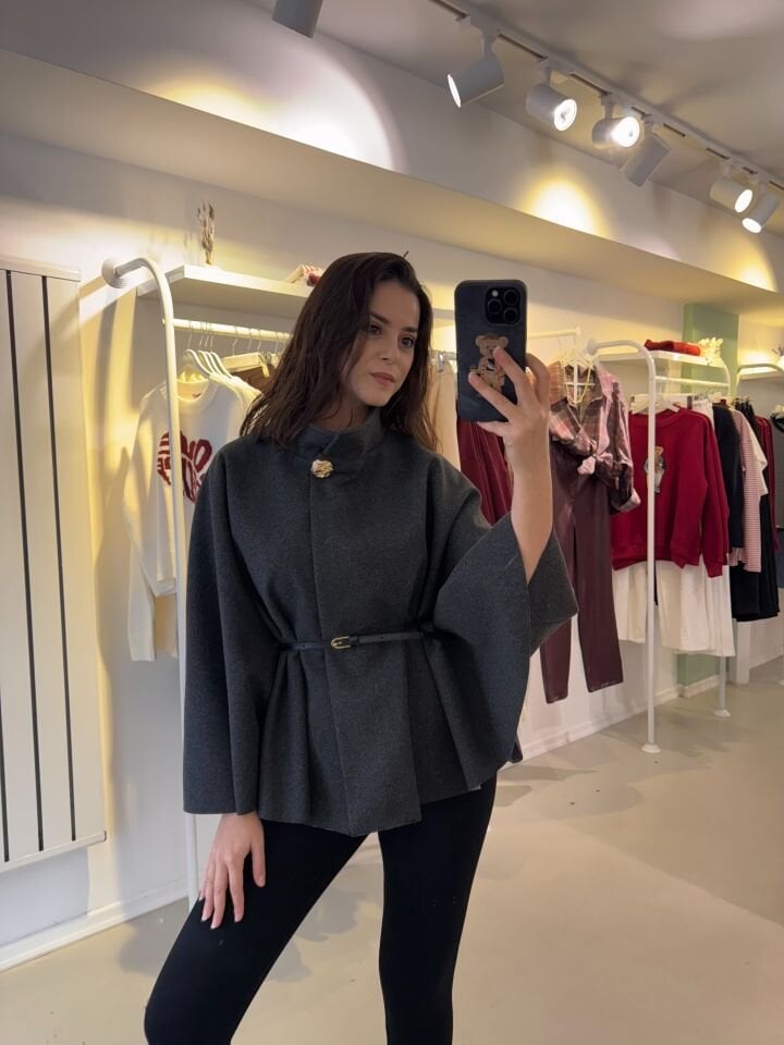 Gold Düğmeli Kemerli Panço