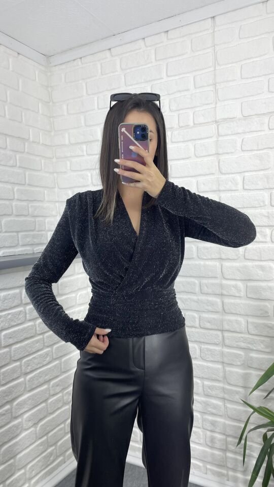 Simli Kruvaze Yaka Vatkalı Bluz