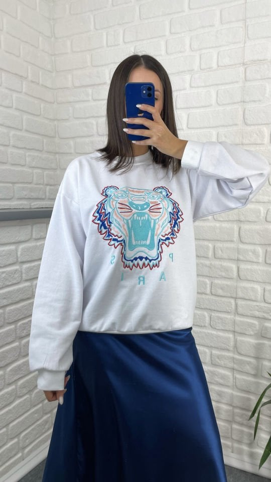 Beyaz Kaplan Nakışlı Sweatshirt