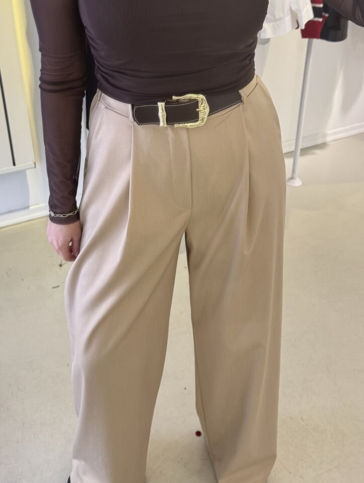 Kemer Detaylı Pantolon