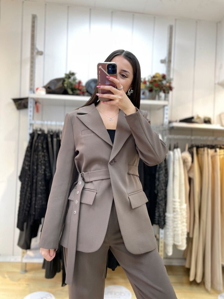 Kemerli Tasarım Blazer Ceket Pantolon Takım Kahverengi