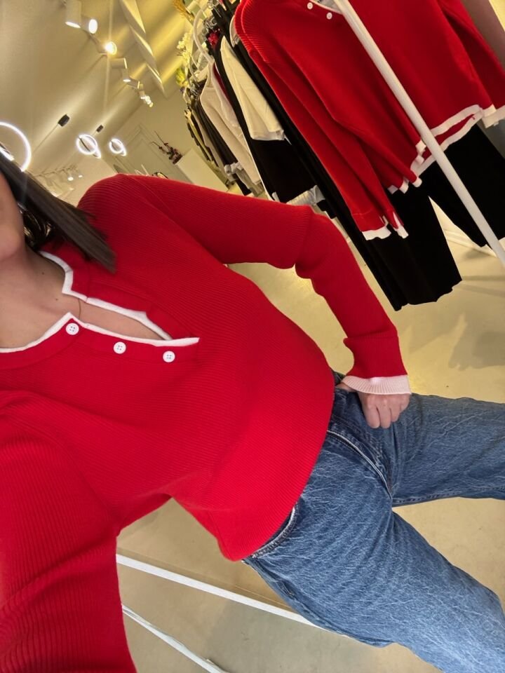 Biyeli Düğmeli Yaka Triko Kırmızı